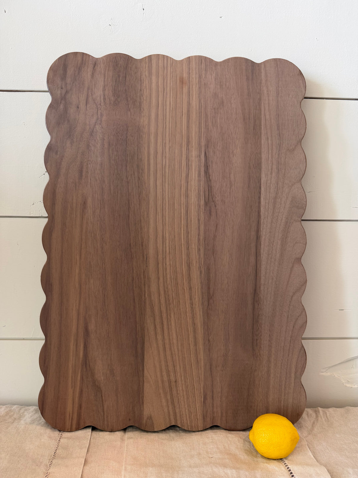 Heritage Scallop Board - Black Walnut