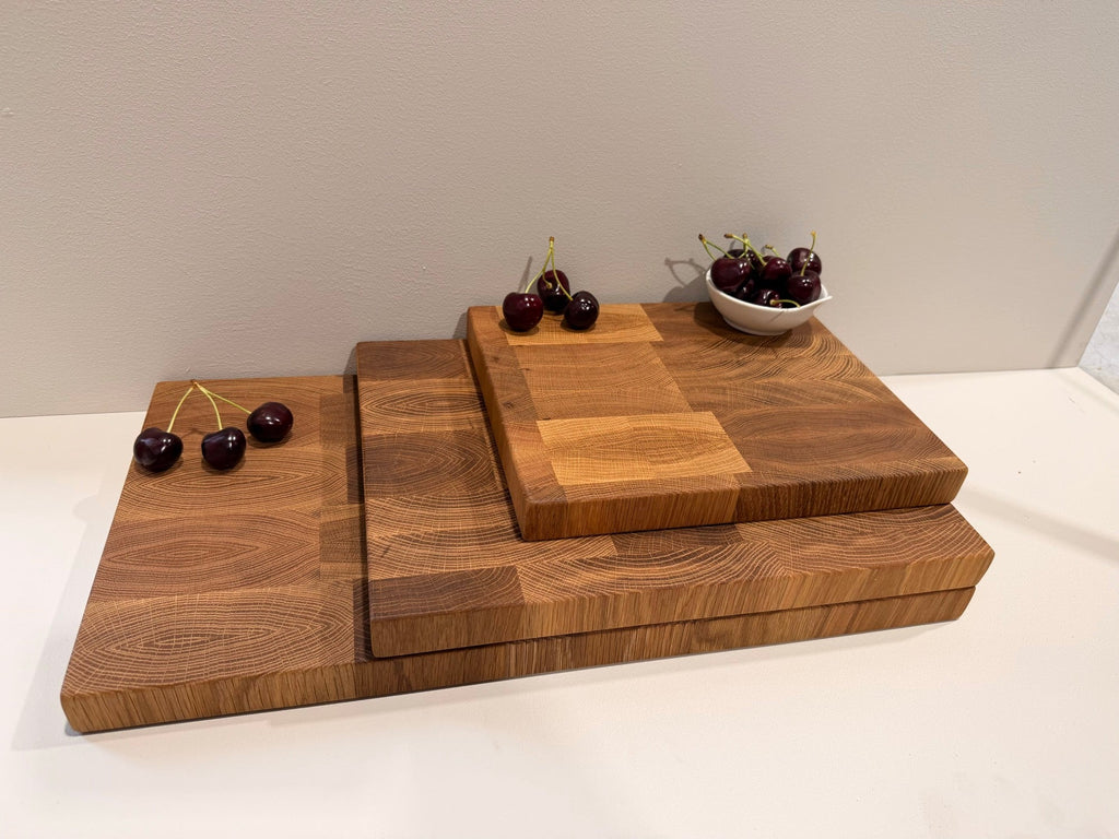 The Chef’s Cutting Board in white oak — view 2