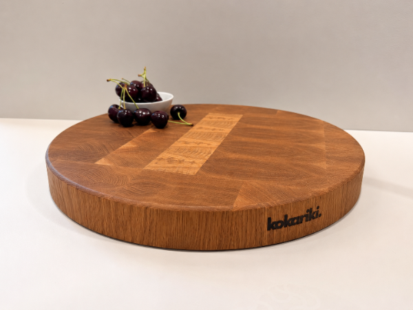 Signature Round Block in white oak end grain